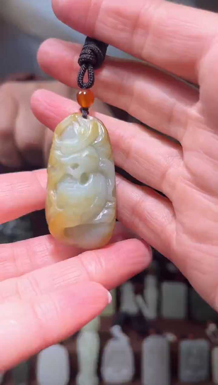 颈饰未镶嵌和田玉·