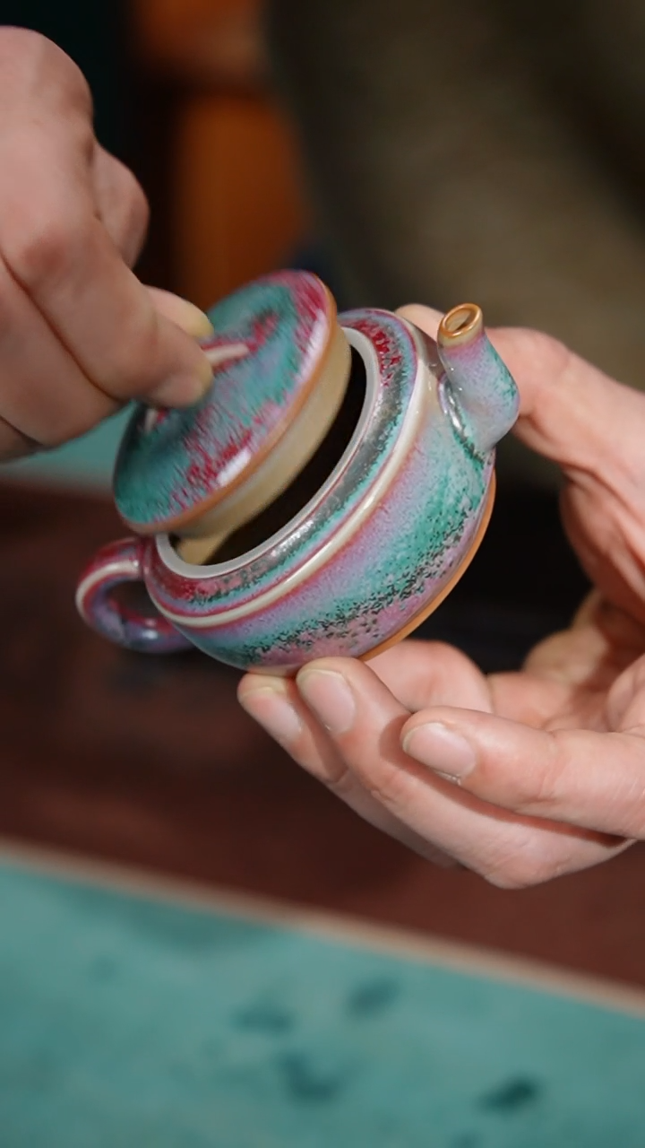 【闪购商品】70-1水平壶（苗幸伟）