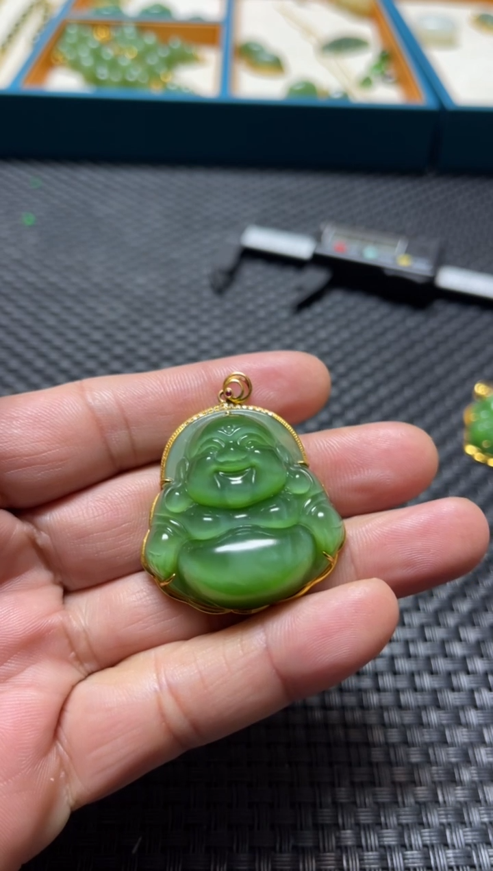 【闪购商品】和田玉吊坠18K金镶嵌佛公