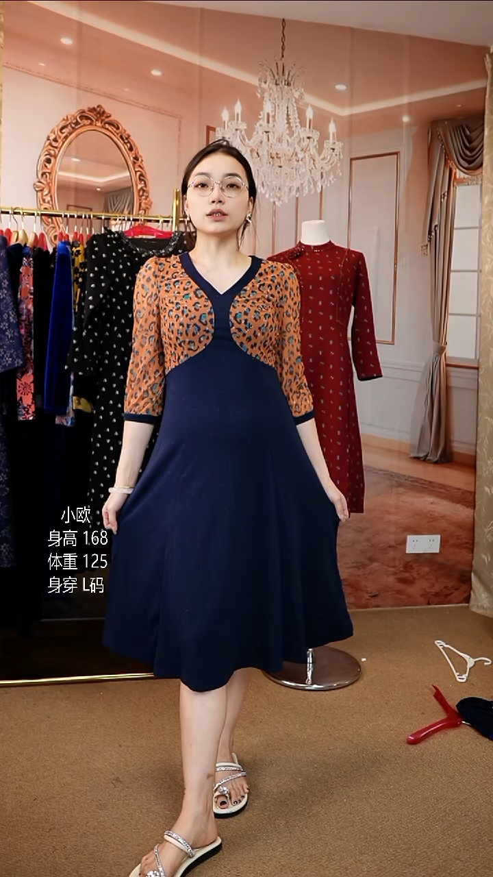 挂脖款125斤以内能穿  69