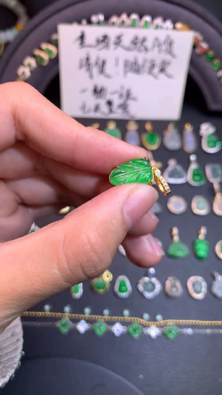 颈饰银S925镶嵌翡翠1