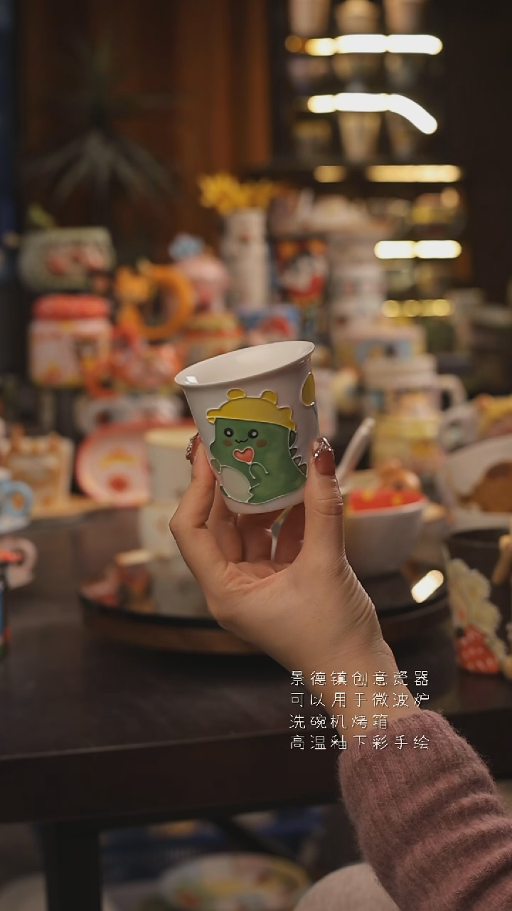 景德镇釉下彩绘设计师款式陶瓷