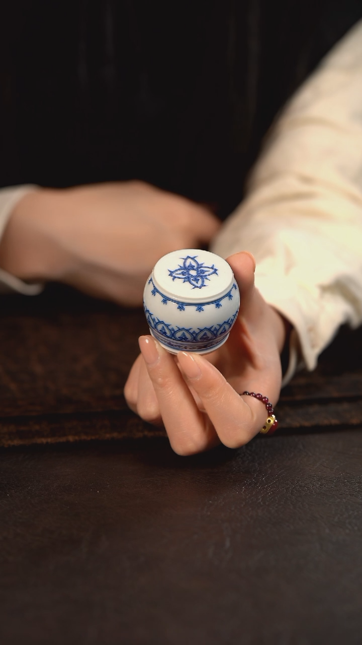 【闪购商品】杯聚澜堂点工宝相石鼓盖置