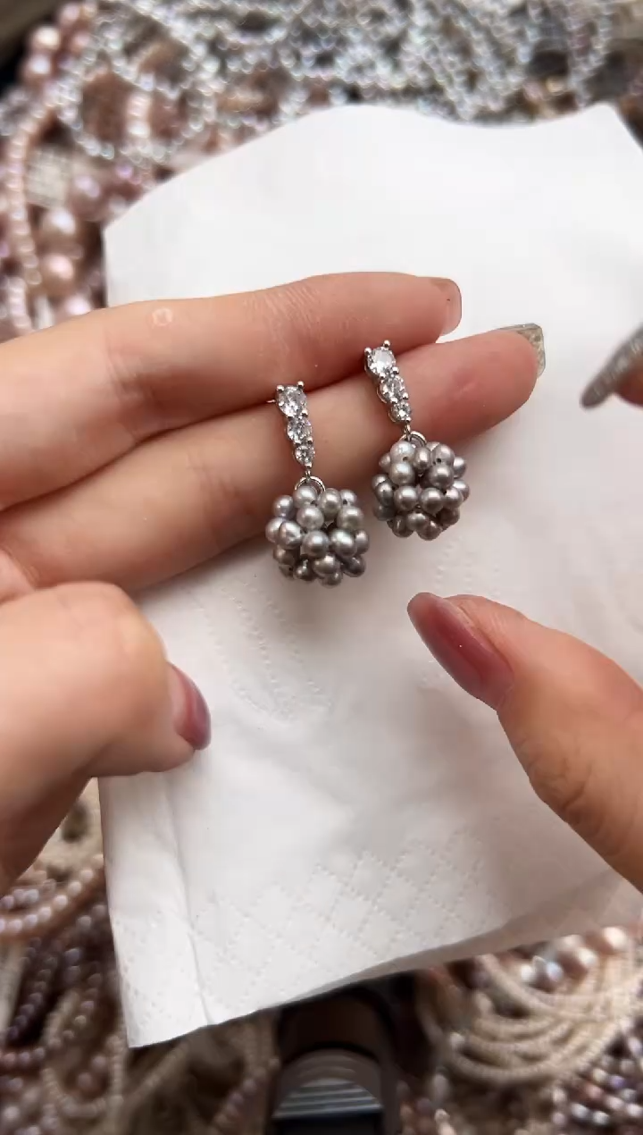 未镶嵌74淡水珍珠灰色*编织款耳钉