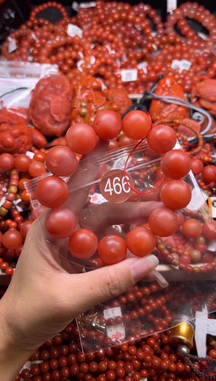 南红玛瑙未镶嵌珠宝奇石466-17