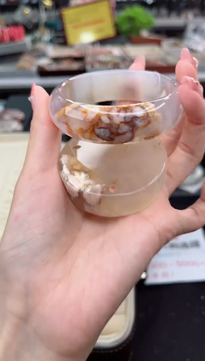 【闪购商品】石英质玉手镯未镶嵌58圈口（赠品镯心）3330301