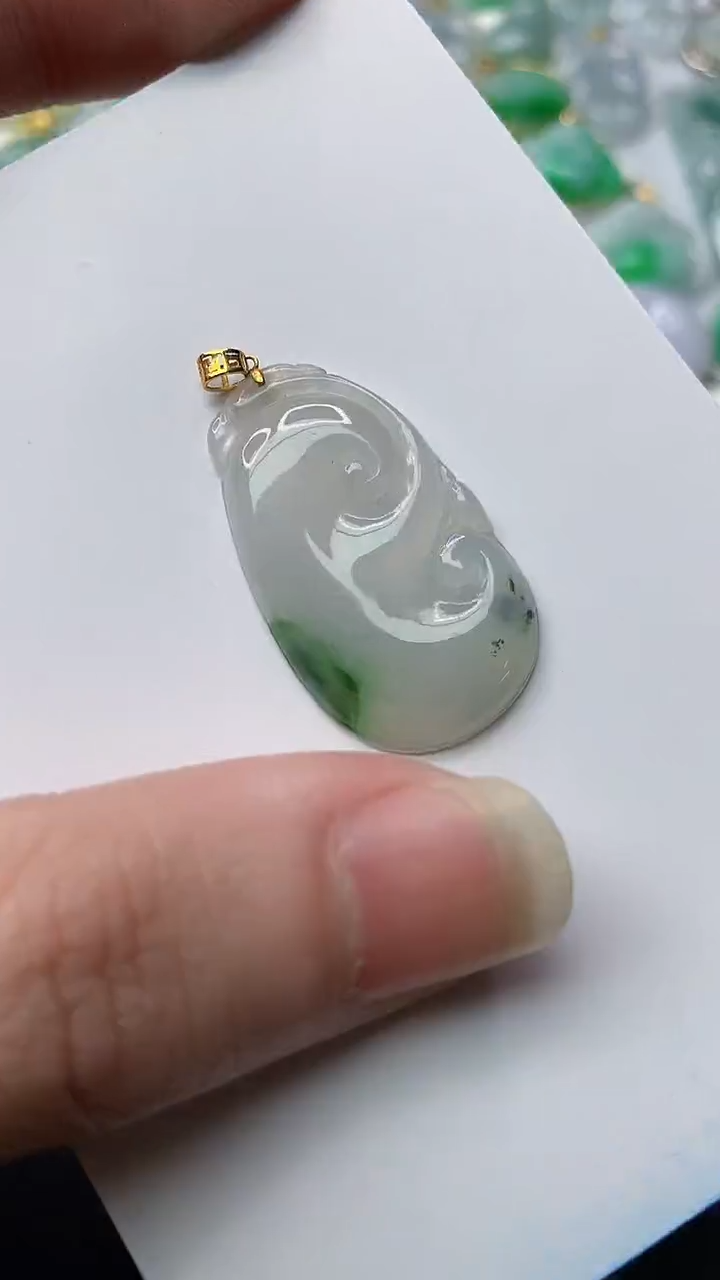【闪购商品】翡翠颈饰18K金镶嵌47.........