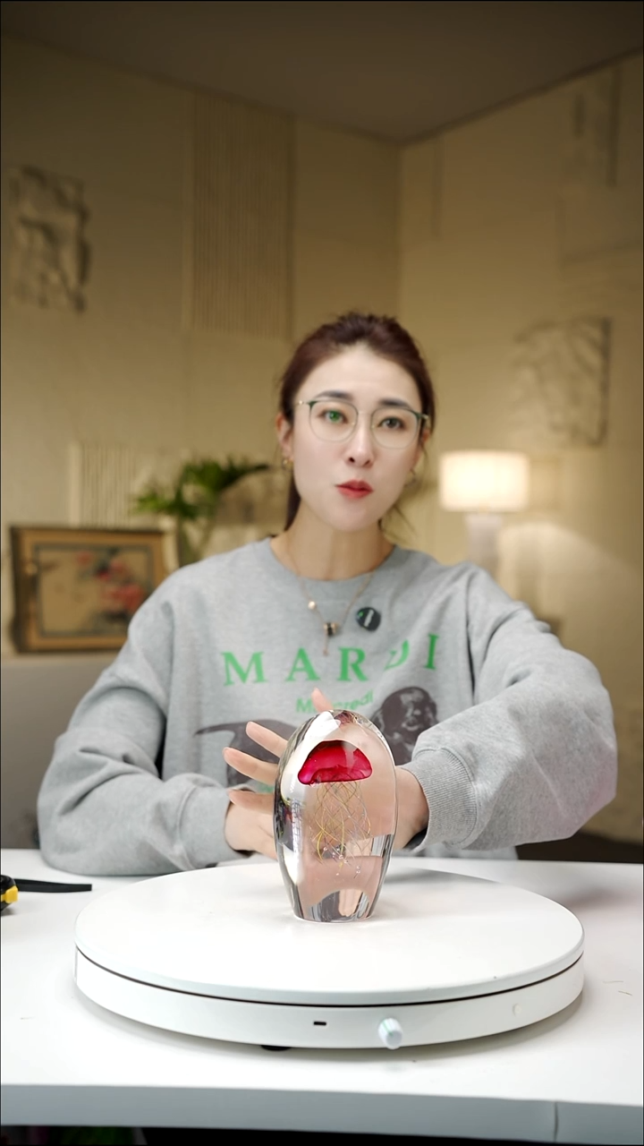 手工艺品琉璃金红色水母摆件