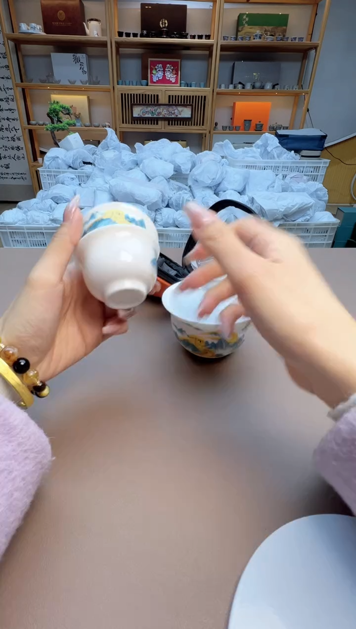 【闪购商品】摆件瓷制品S1111111111111