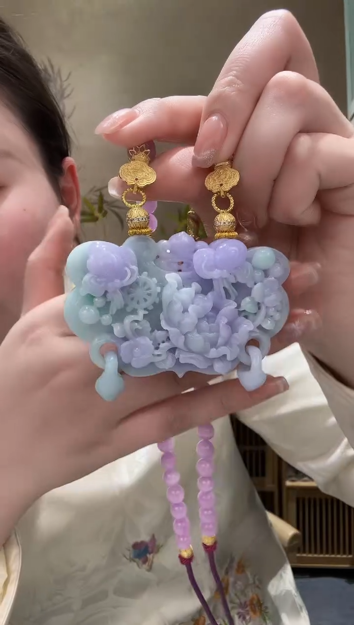 【闪购商品】翡翠颈饰未镶嵌吊坠
