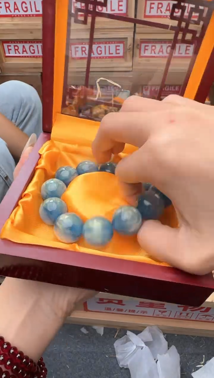 精美手串（无礼盒）