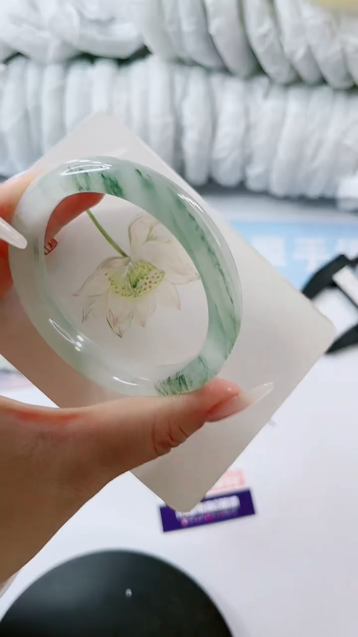 【闪购商品】石英质玉手镯未镶嵌多样性发货V616