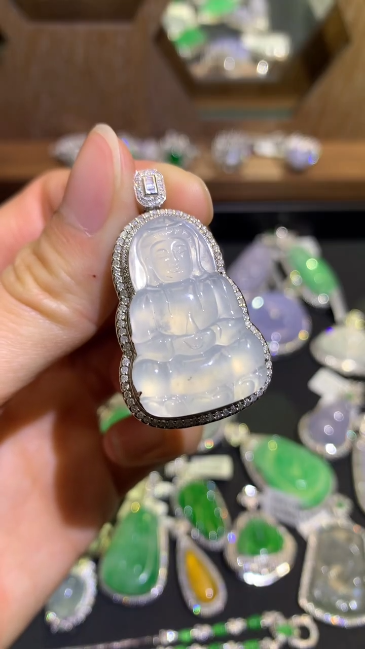 【闪购商品】翡翠吊坠(不含链)18K金镶嵌吊坠