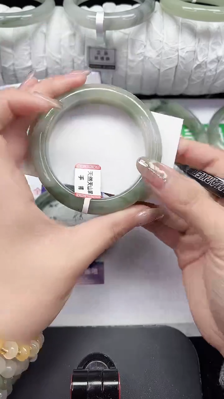 未镶嵌手镯石英质玉186-56/57