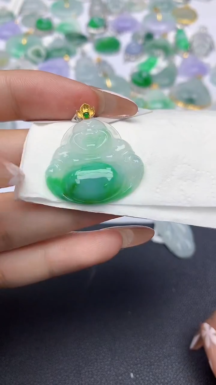 颈饰18K金镶嵌翡翠天然缅甸a货翡翠百元以上9元证书费自理