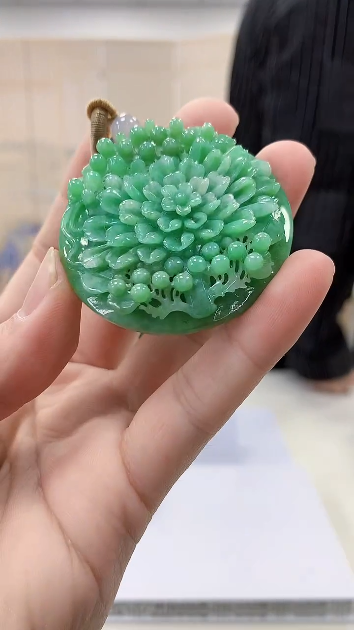 【闪购商品】定制翡翠未镶嵌5153bb-毛货挂件