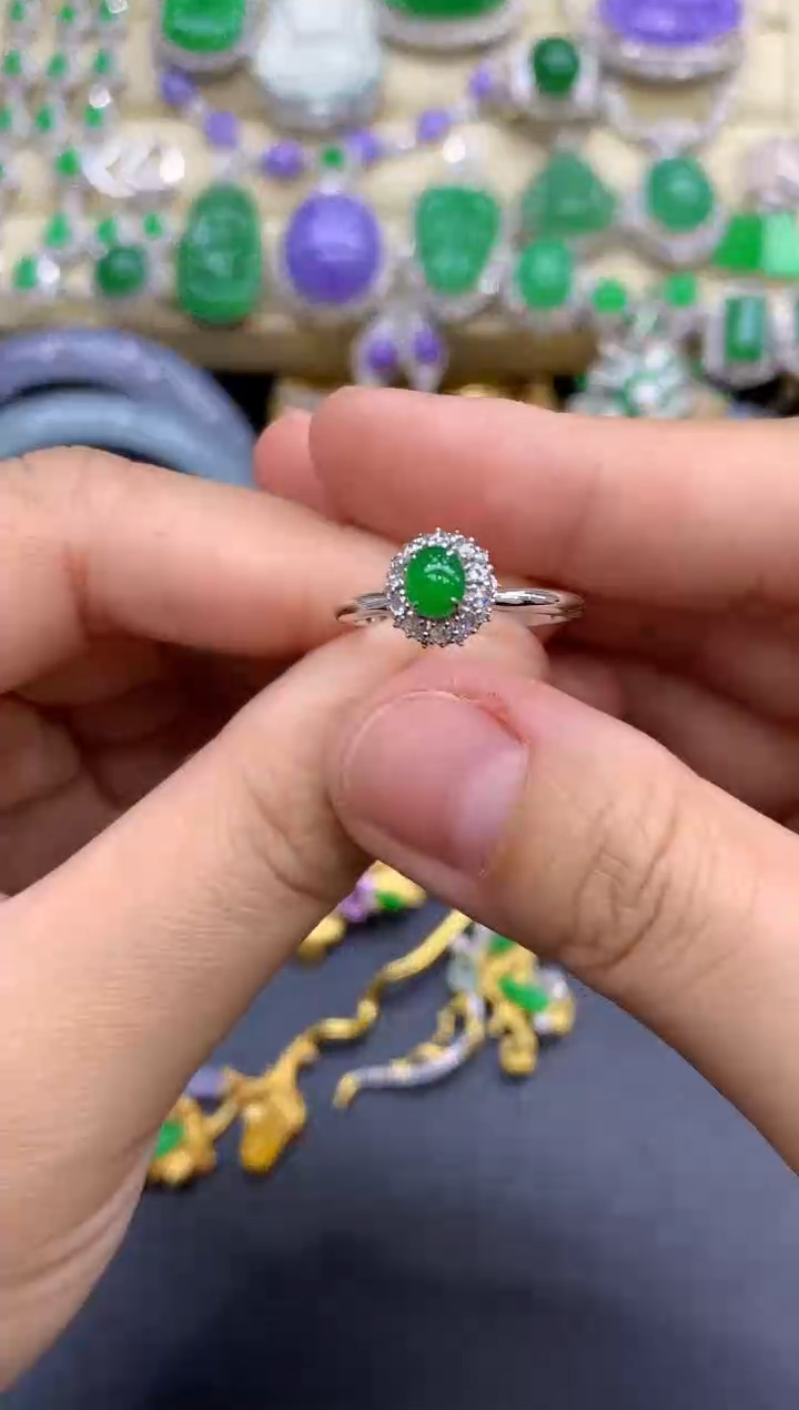 18K金镶嵌戒指翡翠418-中国好珍宝