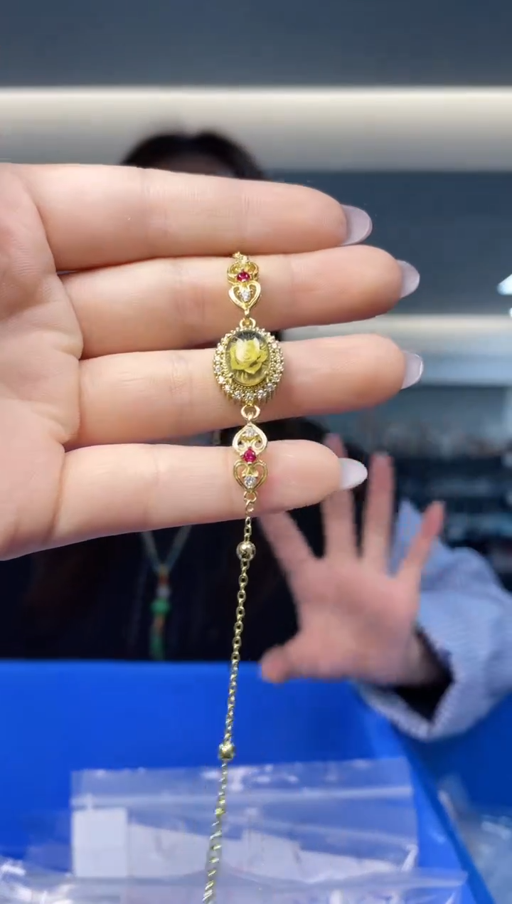 【闪购商品】蓝珀裸石未镶嵌多样性发一件