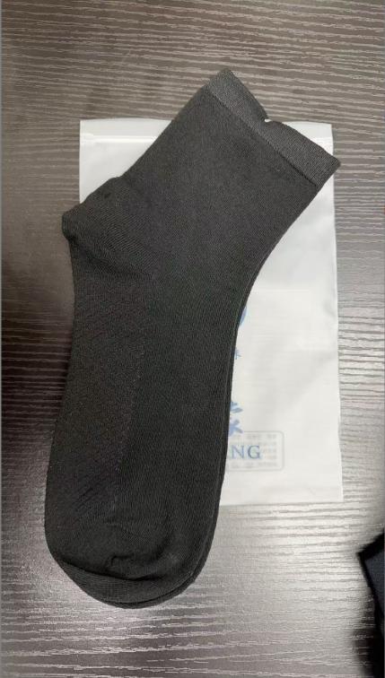 精品袜子一双！！