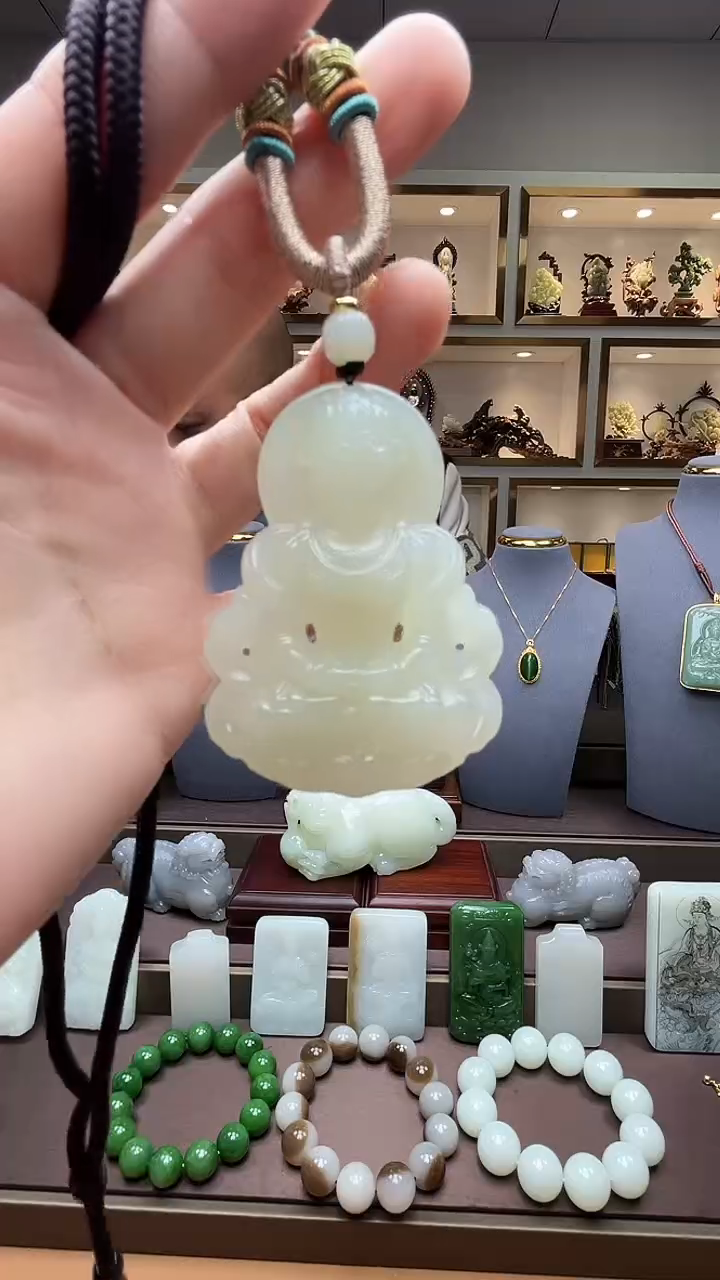 【闪购商品】和田玉颈饰未镶嵌1