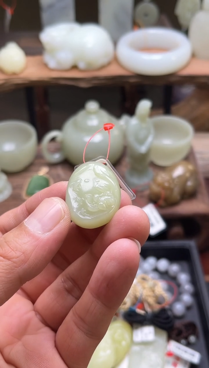 【闪购商品】和田玉吊坠未镶嵌若羌李保国821147