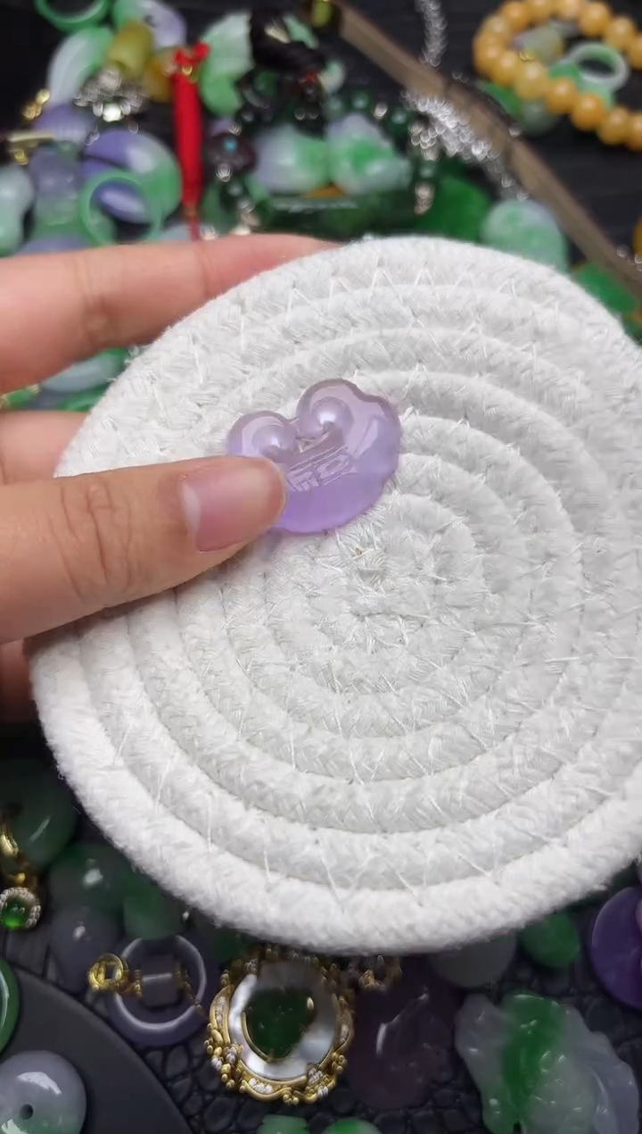 颈饰未镶嵌翡翠缅甸翡翠吊坠