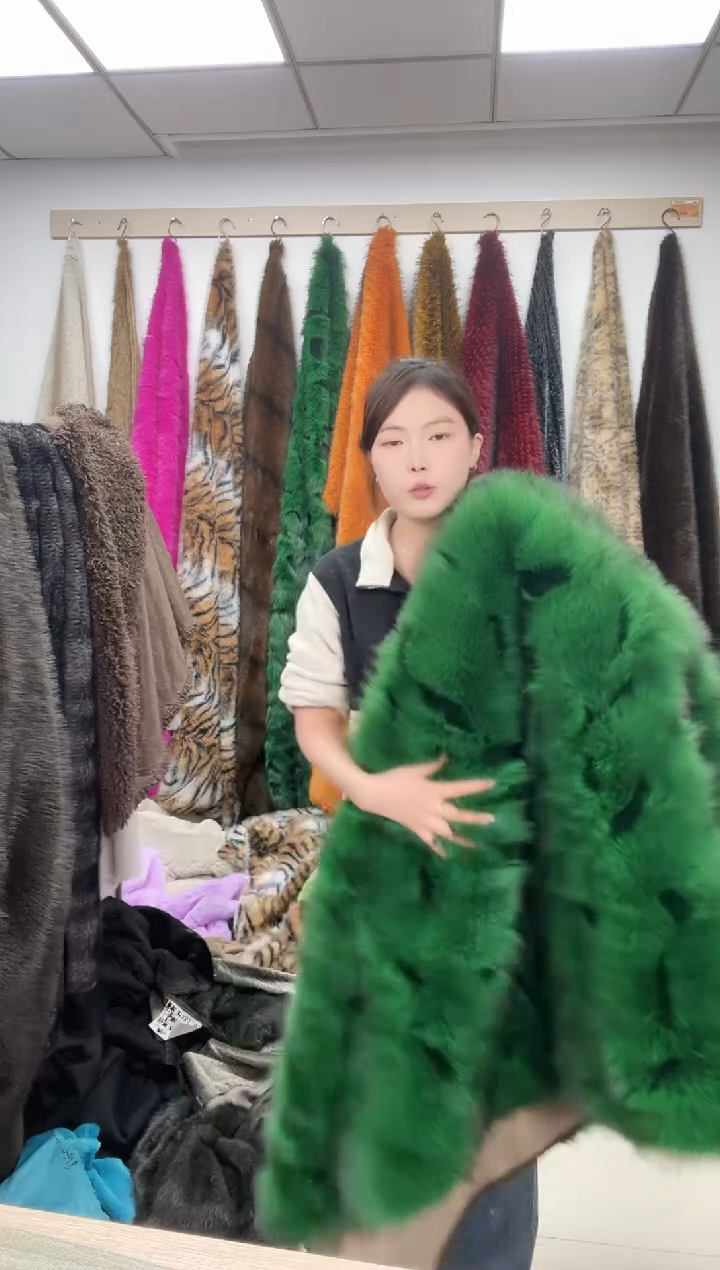 狐狸毛绿色大地毯尺寸1.8*2