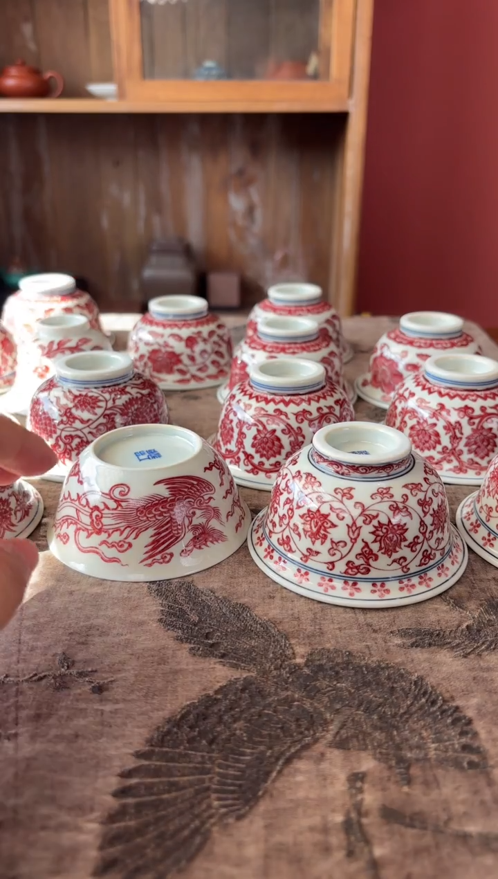 双凤釉里红杯发货