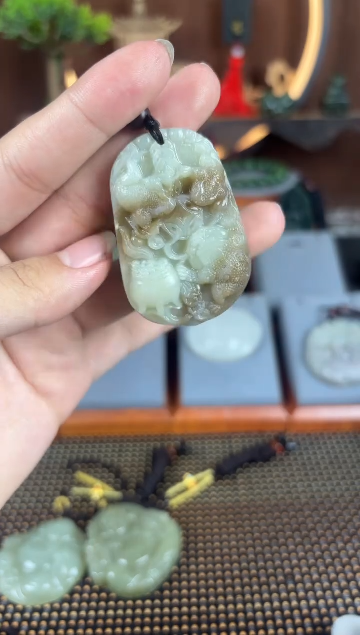 【闪购商品】和田玉颈饰未镶嵌1