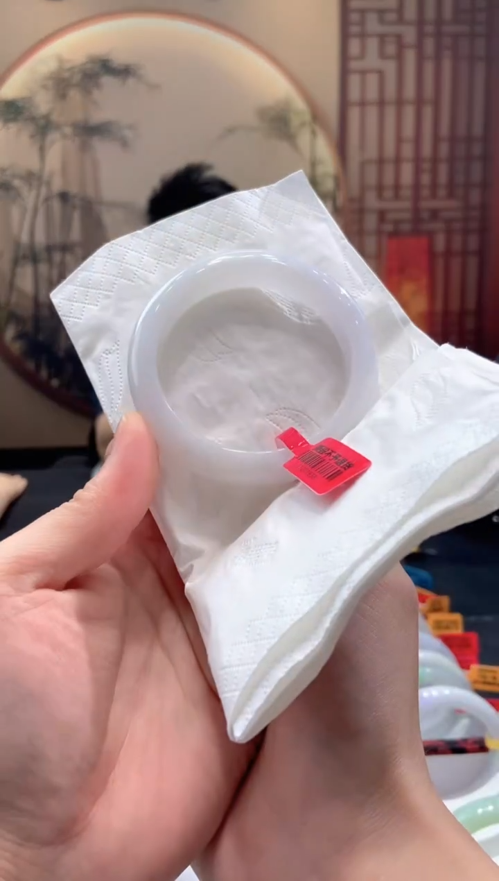 翡翠手镯未镶嵌000025301