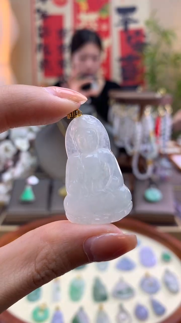 【闪购商品】翡翠颈饰18K金镶嵌观音