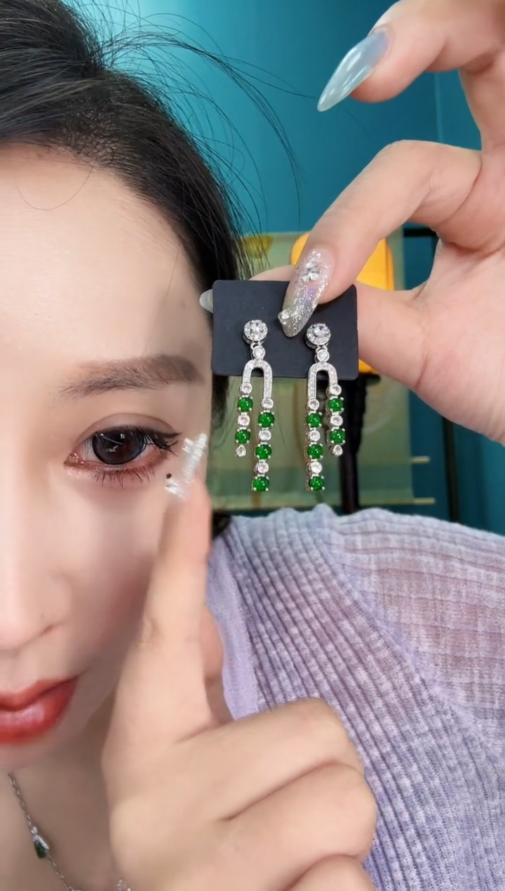 翡翠未镶嵌耳饰耳饰