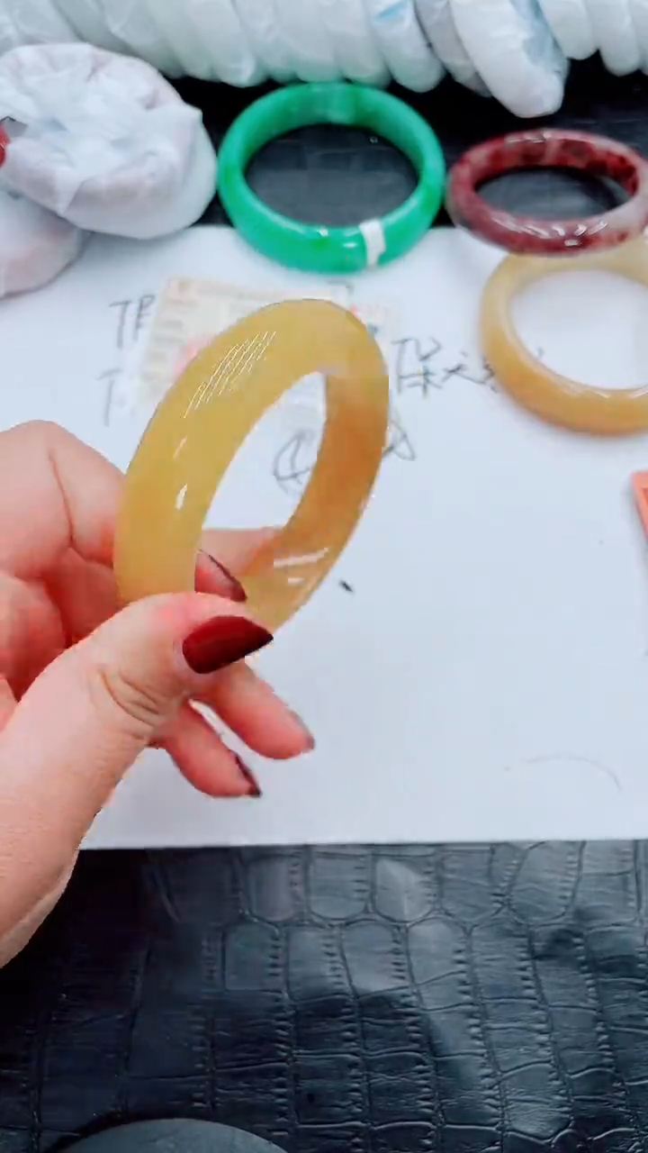 【闪购商品】石英质玉手镯未镶嵌S230-60-59