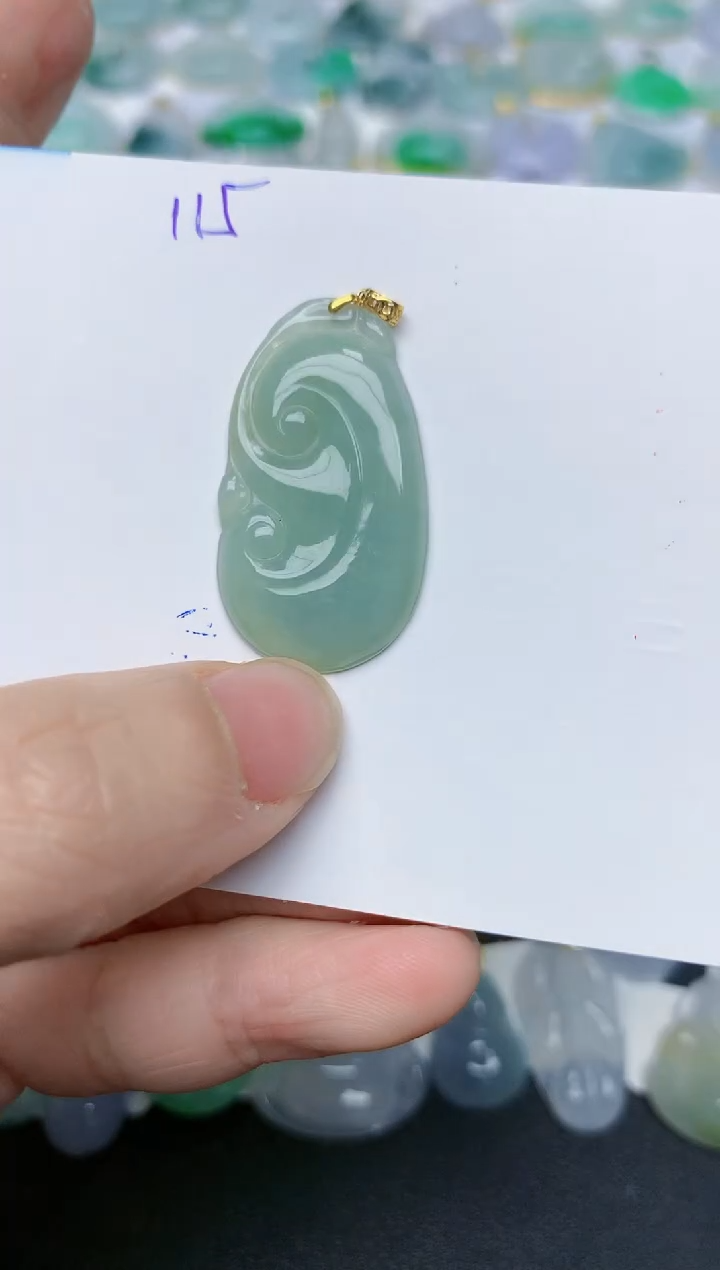 【闪购商品】翡翠颈饰18K金镶嵌天然翡翠A货    