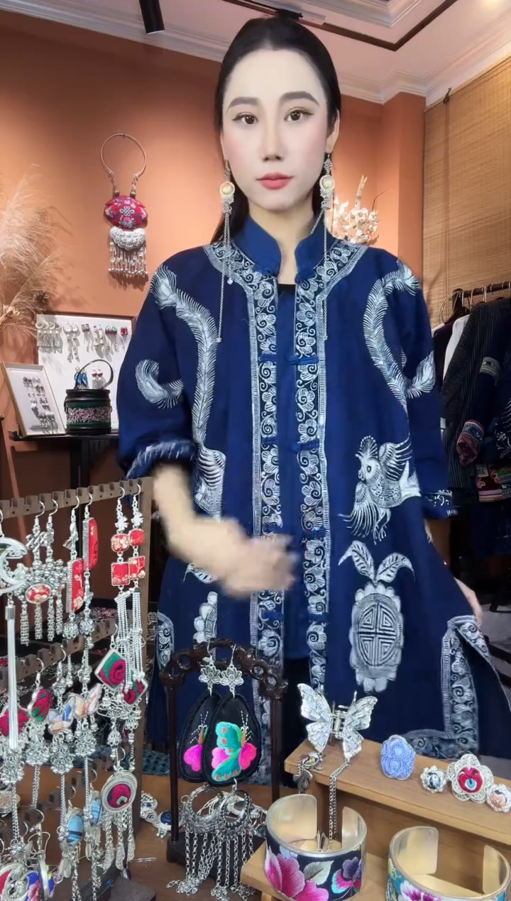 【闪购商品】刺绣纯手工民族风蜡染