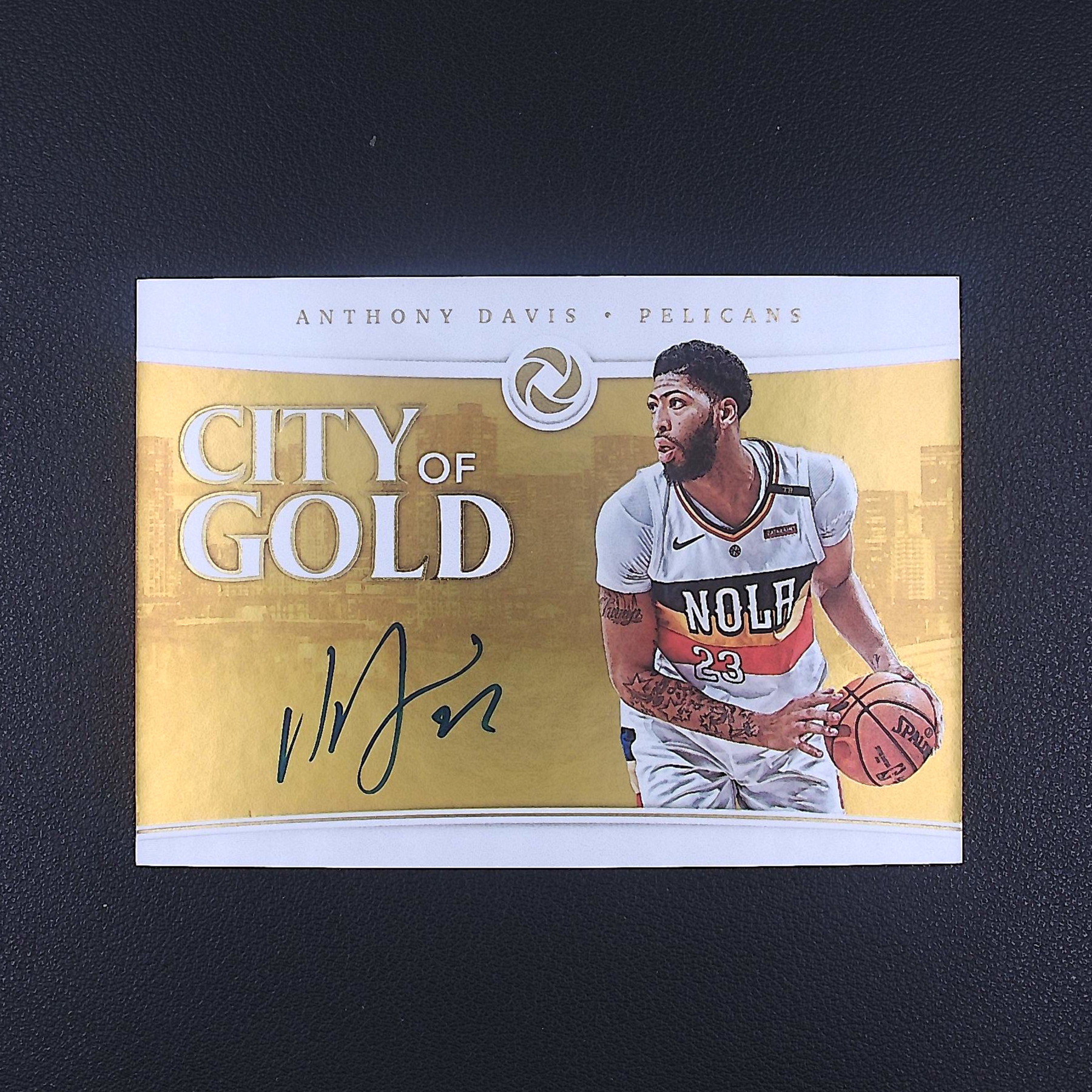 安东尼戴维斯 黑曜石 25编 帕尼尼NBA国宝手提签字球星卡  