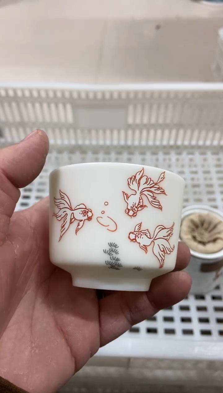 杯子瓷无运费险有瑕疵的摄影的产品有使用过的痕迹有点脏介意勿拍