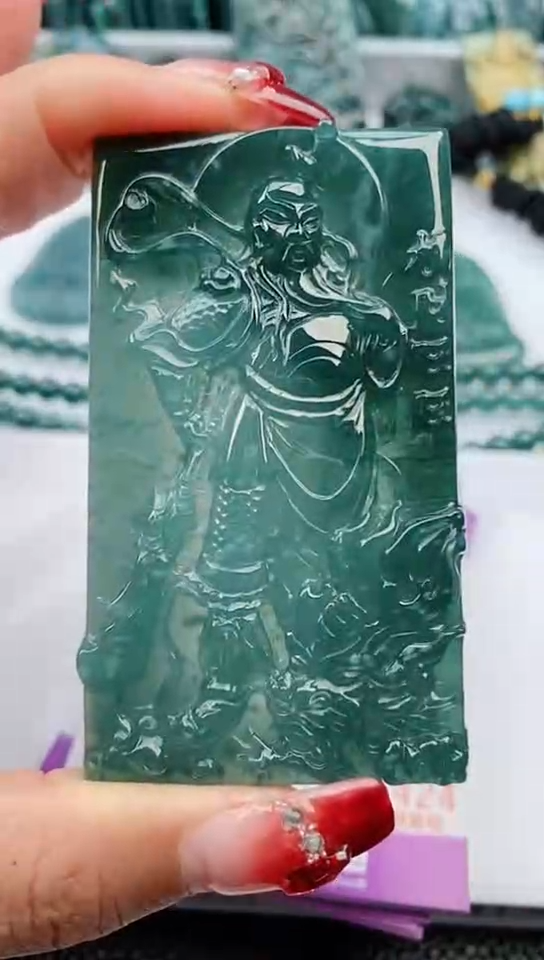 【闪购商品】翡翠颈饰未镶嵌            