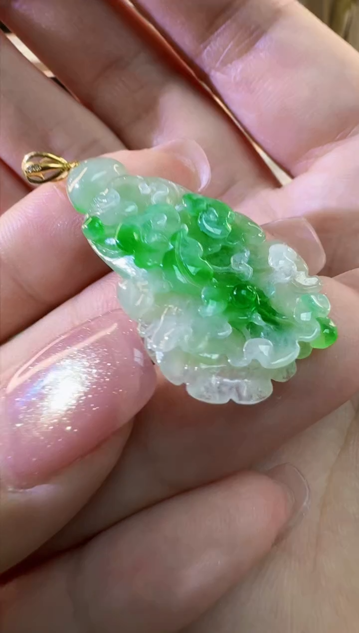 【闪购商品】翡翠颈饰18K金镶嵌缅甸翡翠A货吊坠