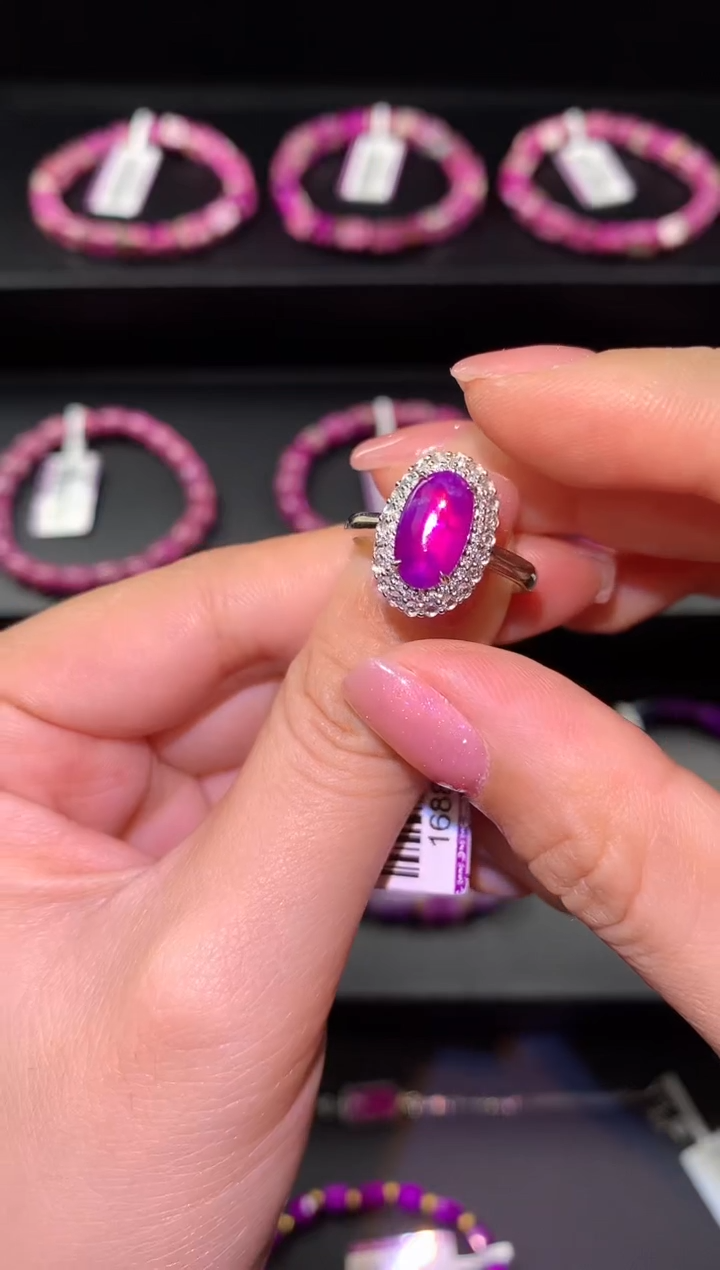 【闪购商品】苏纪石（舒俱来）.18K金镶嵌舒俱来戒指