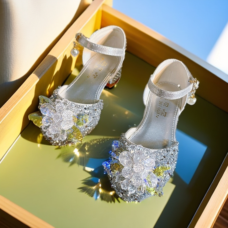 女童公主高跟鞋儿童时尚百搭粗跟小女孩软底银色演出走秀上台表演