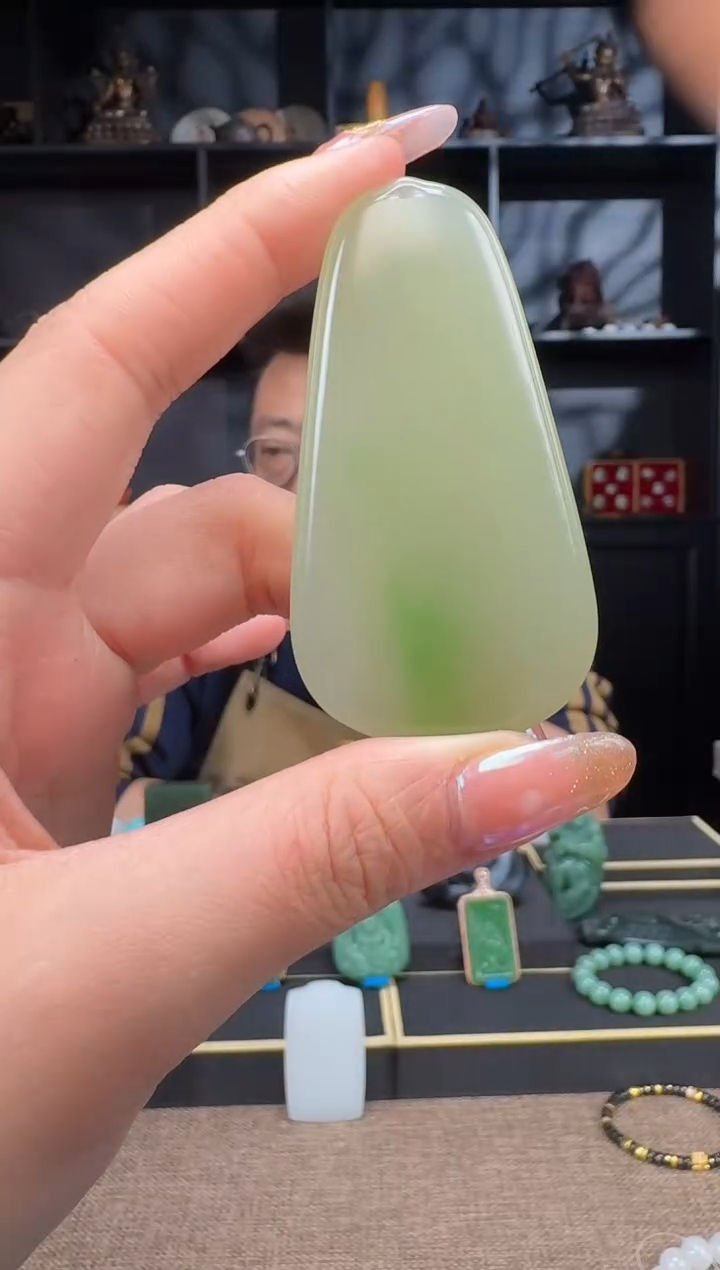 【闪购商品】和田玉1未镶嵌翠青挂件