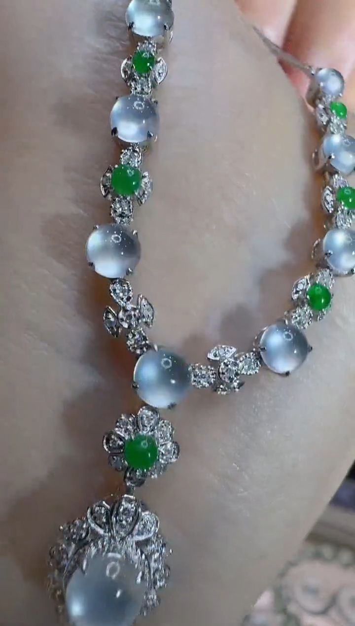 【闪购商品】翡翠套链18K金镶嵌多样性团购发一件