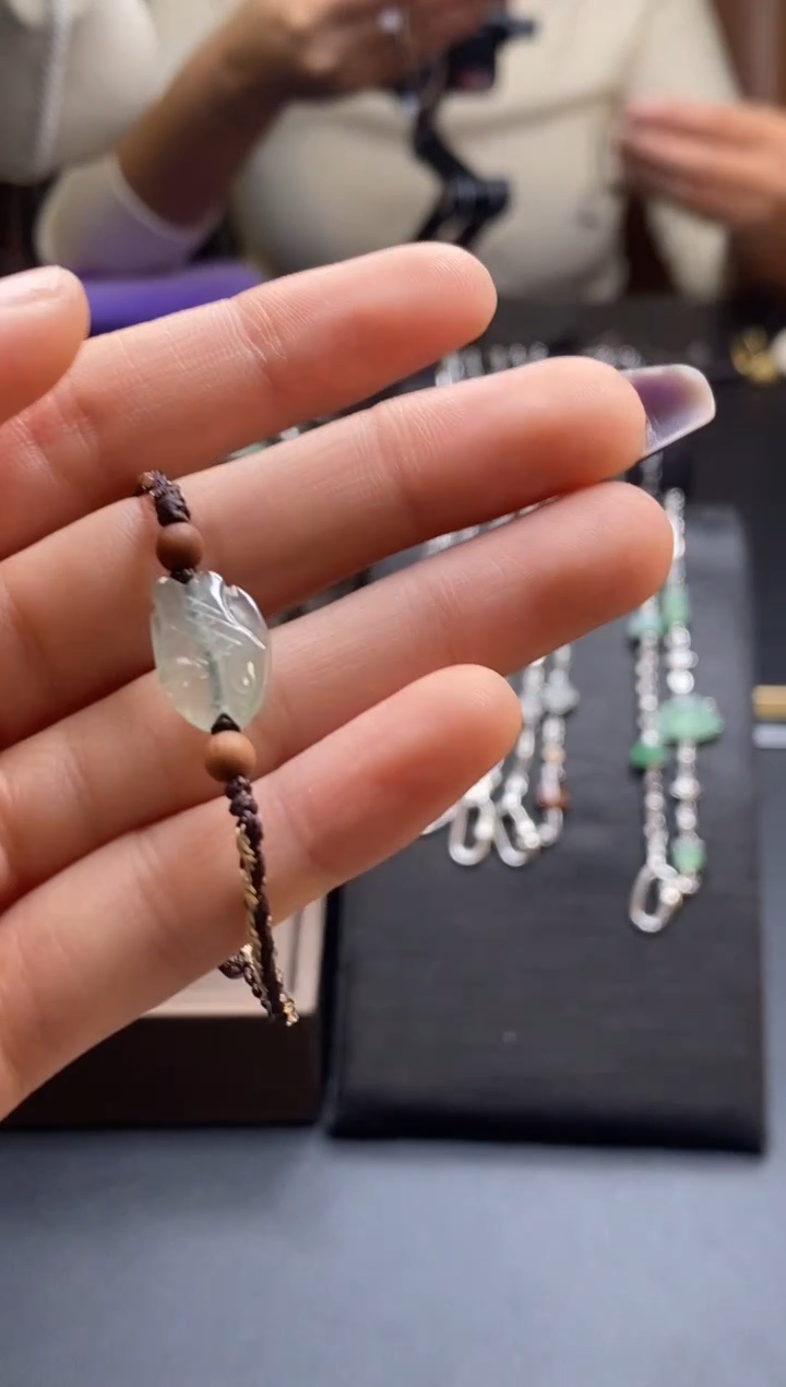 颈饰银S925镶嵌翡翠?***?7524