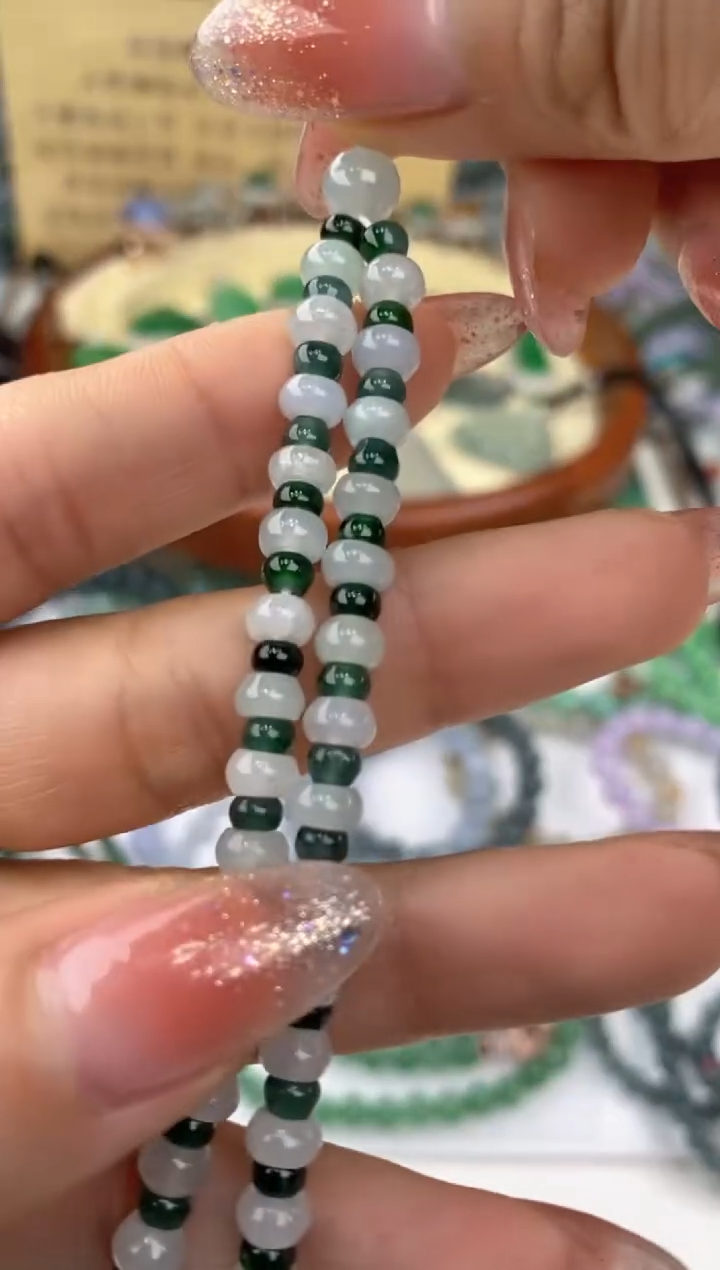 【闪购商品】翡翠吊坠(赠链)未镶嵌26653/静静聊翠