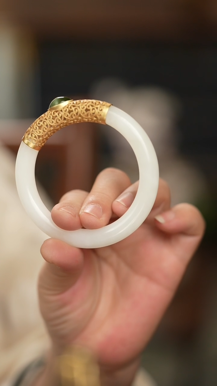 【闪购商品】和田玉手镯银S925镶嵌新款