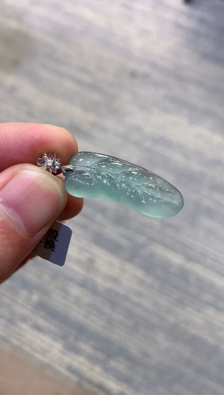 颈饰未镶嵌翡翠天然A货翡翠