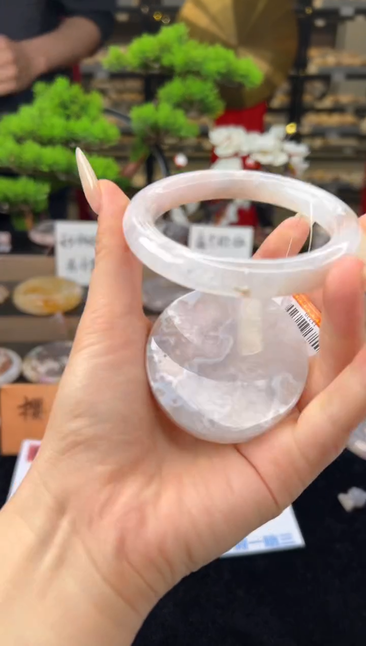 【闪购商品】石英质玉手镯未镶嵌58圈口（赠送镯心）11739