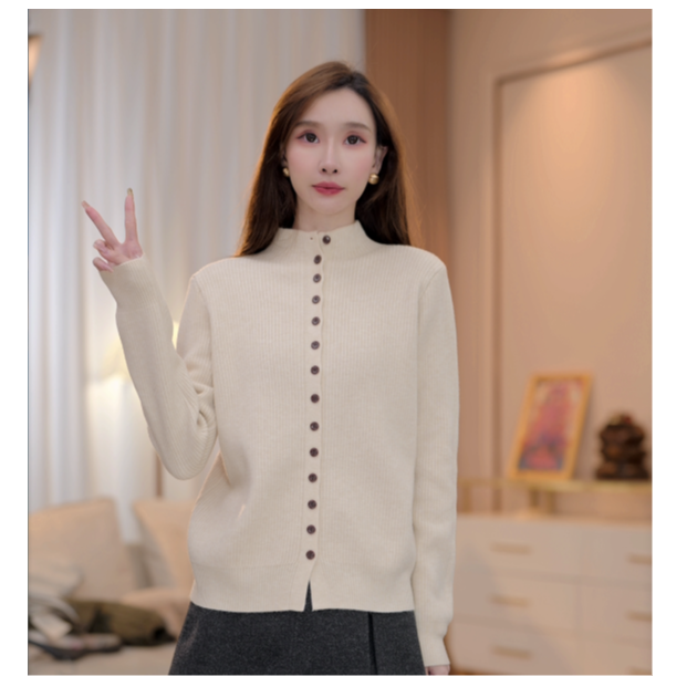 【新款上新】马克华菲女装秋冬加厚针织打底内搭F54004A553