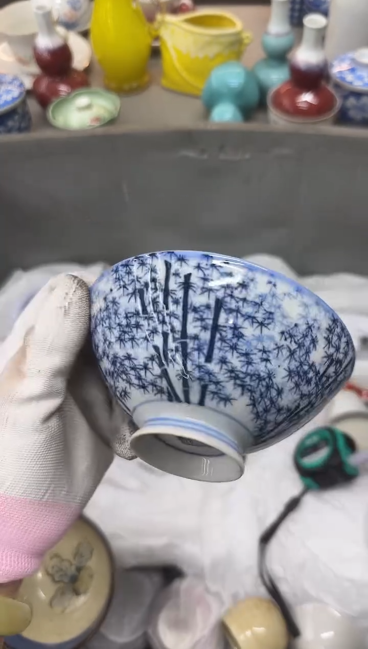 足***迹瓷器瓷器瓷器瓷器